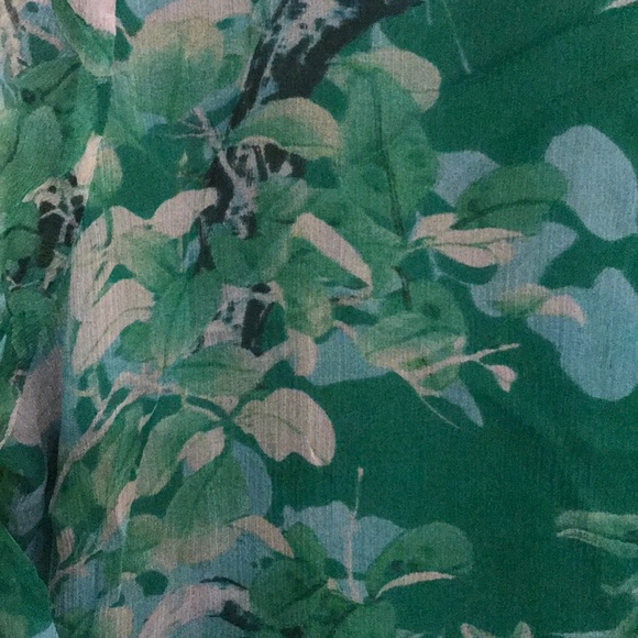 Brand new. Green Floral-print Midi dress - Picture 3 of 5